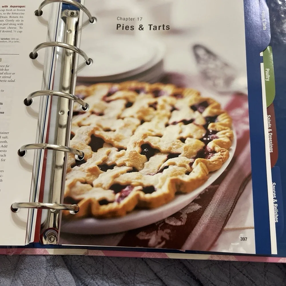 Better Homes & Gardens New Cookbook Limited Edition Pink 2005 Ring Bound     Q2‎